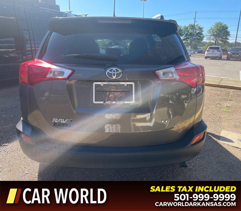 Toyota RAV4 Vehicle Full-screen Gallery Image 4