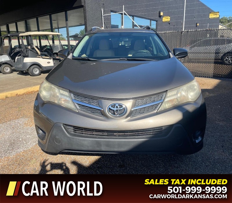 Toyota RAV4 Vehicle Full-screen Gallery Image 7