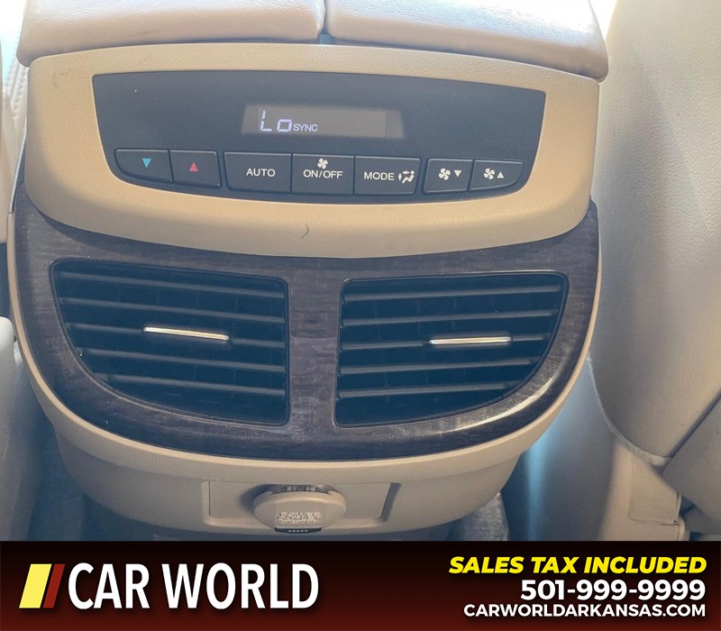 Acura MDX Vehicle Full-screen Gallery Image 19