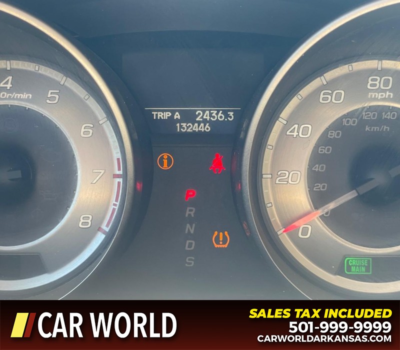 Acura MDX Vehicle Full-screen Gallery Image 20