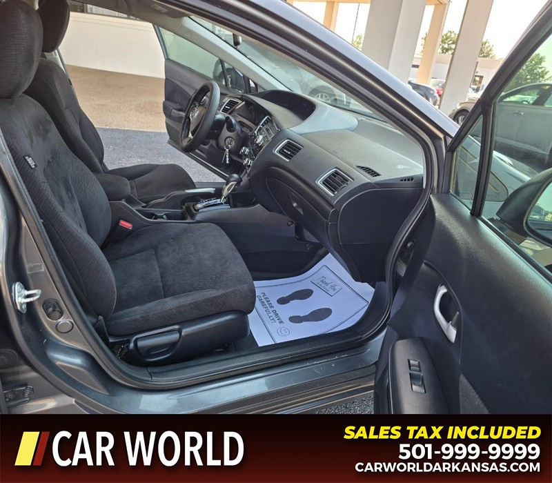 Honda Civic Sedan Vehicle Full-screen Gallery Image 11