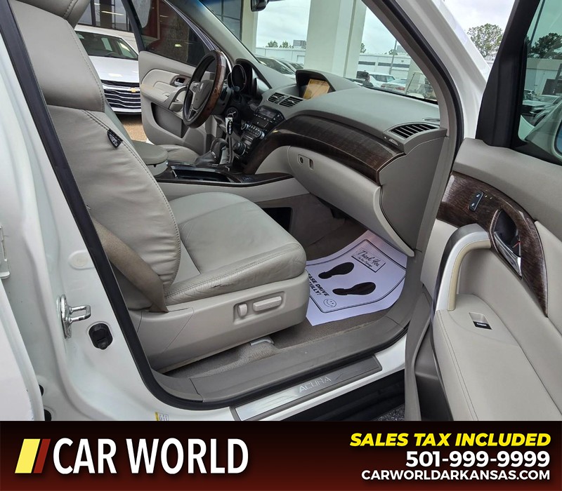 Acura MDX Vehicle Full-screen Gallery Image 12
