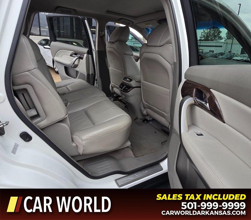 Acura MDX Vehicle Full-screen Gallery Image 13