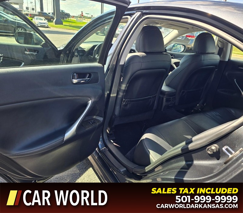 Lexus IS 250 Vehicle Full-screen Gallery Image 9