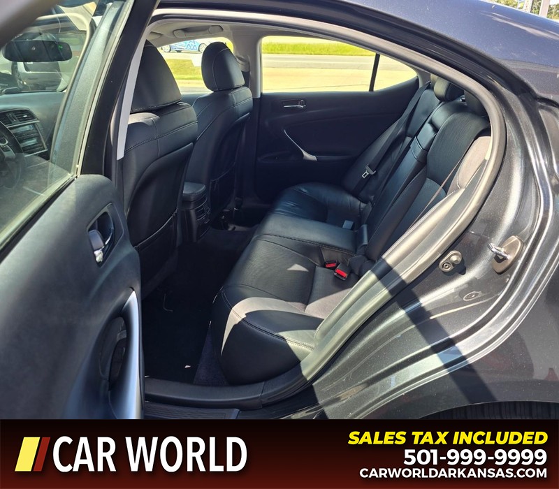 Lexus IS 250 Vehicle Full-screen Gallery Image 10