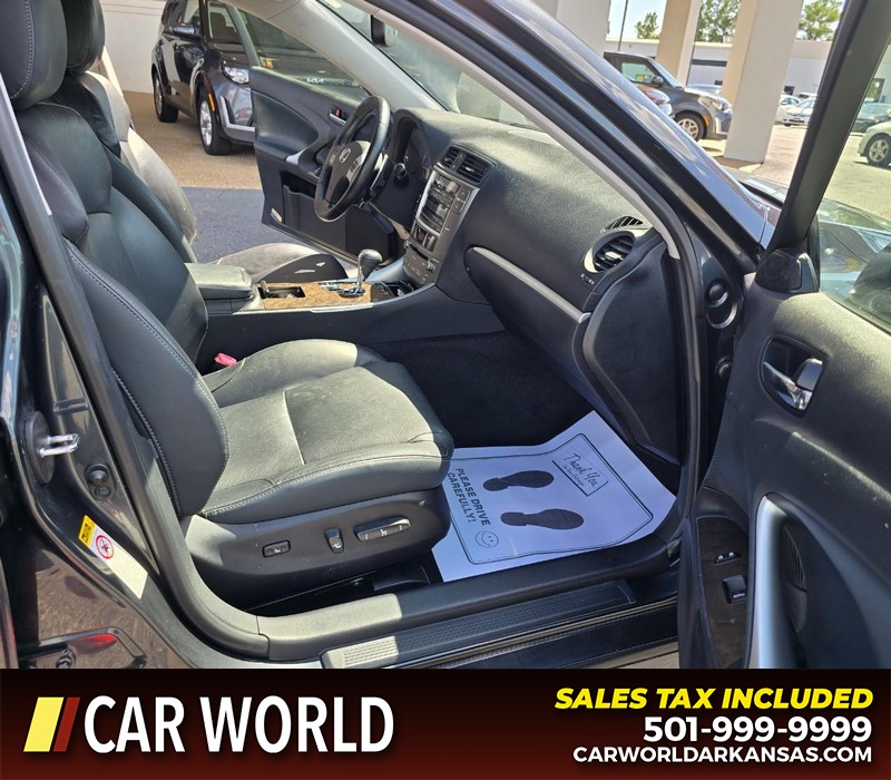 Lexus IS 250 Vehicle Full-screen Gallery Image 11