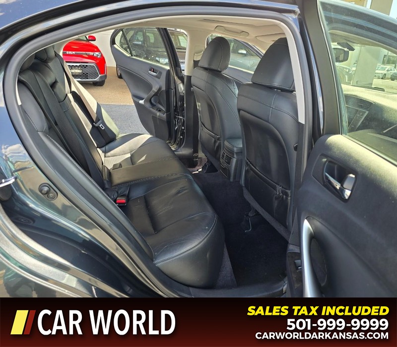 Lexus IS 250 Vehicle Full-screen Gallery Image 12