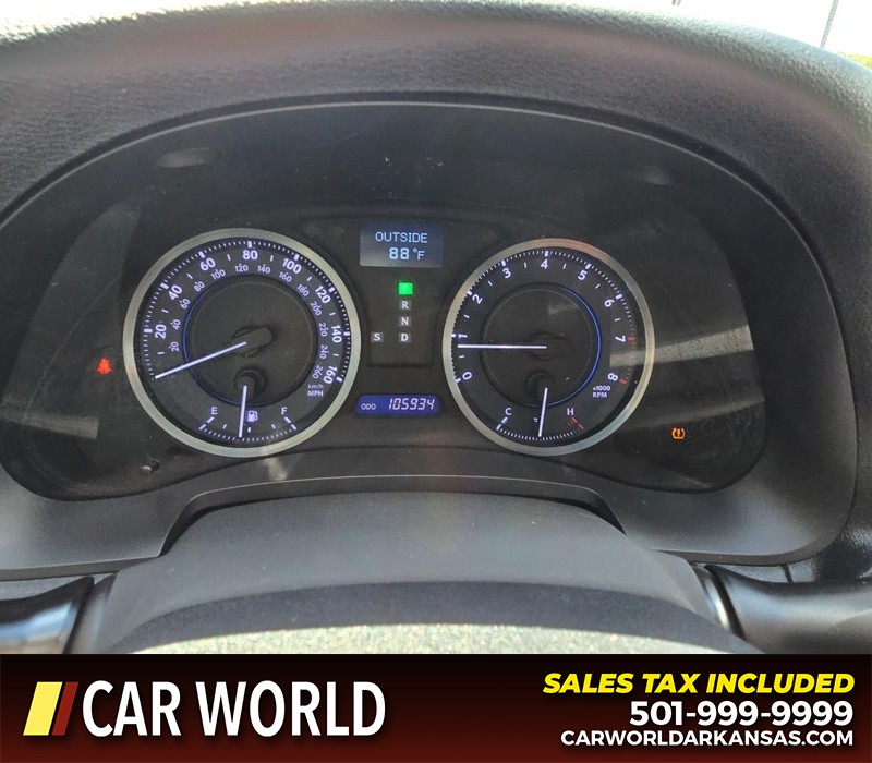 Lexus IS 250 Vehicle Full-screen Gallery Image 16