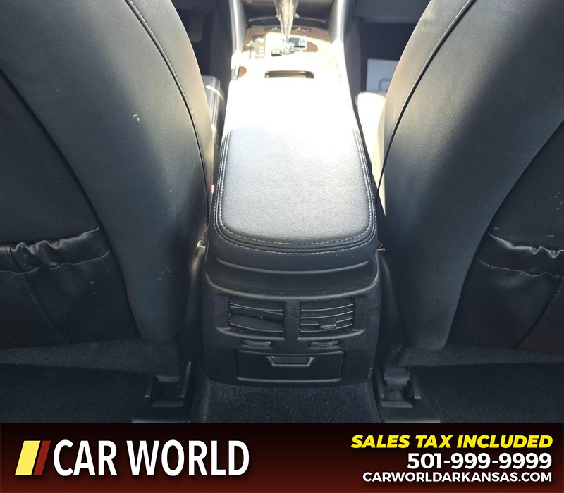 Lexus IS 250 Vehicle Full-screen Gallery Image 19