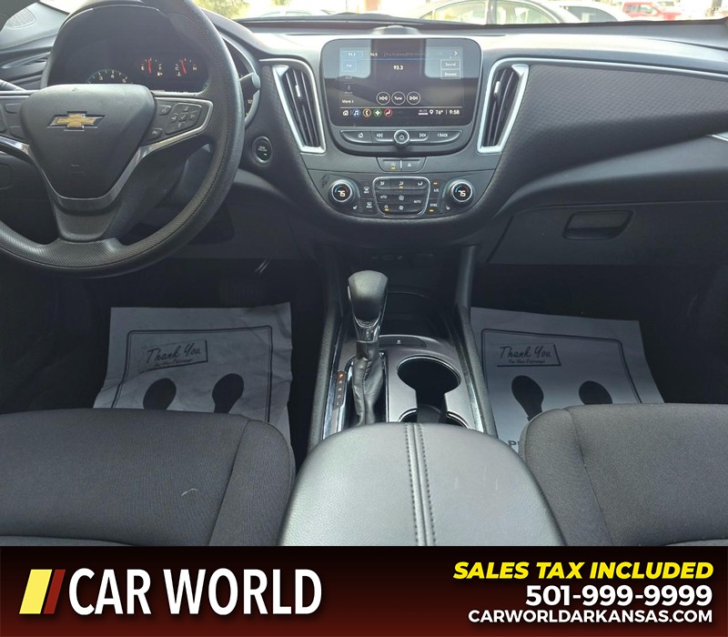 Chevrolet Malibu Vehicle Full-screen Gallery Image 18