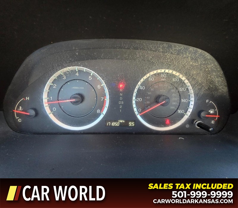 Honda Accord Sedan Vehicle Full-screen Gallery Image 16