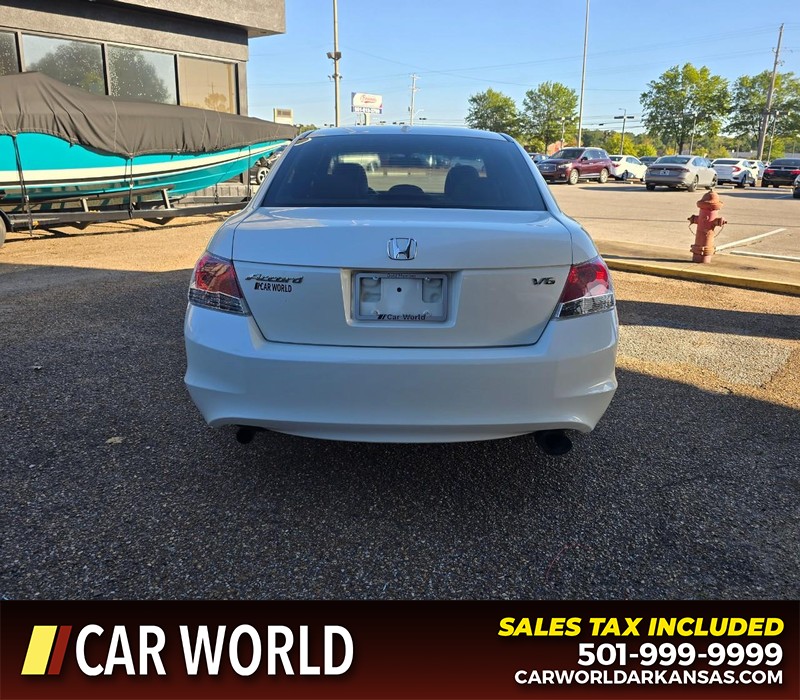 Honda Accord Sedan Vehicle Full-screen Gallery Image 5