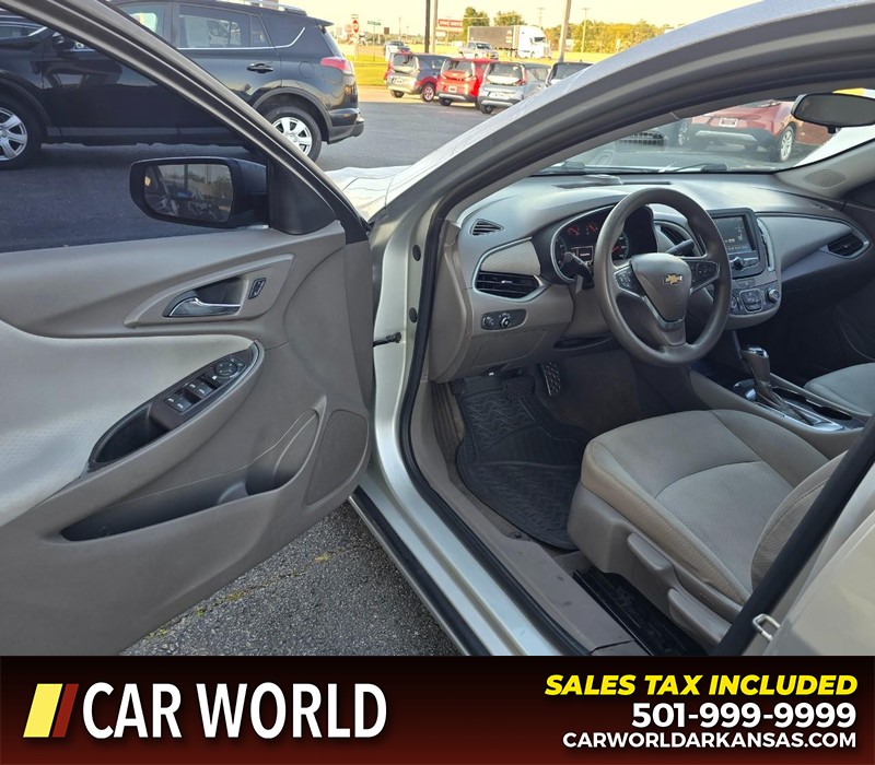 Chevrolet Malibu Vehicle Full-screen Gallery Image 7