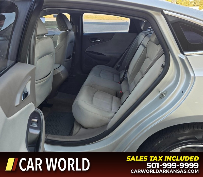 Chevrolet Malibu Vehicle Full-screen Gallery Image 10