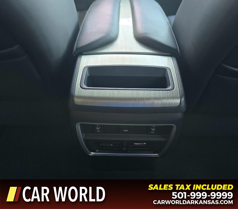 Nissan Murano Vehicle Full-screen Gallery Image 20