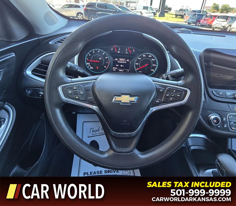 Chevrolet Malibu Vehicle Full-screen Gallery Image 15