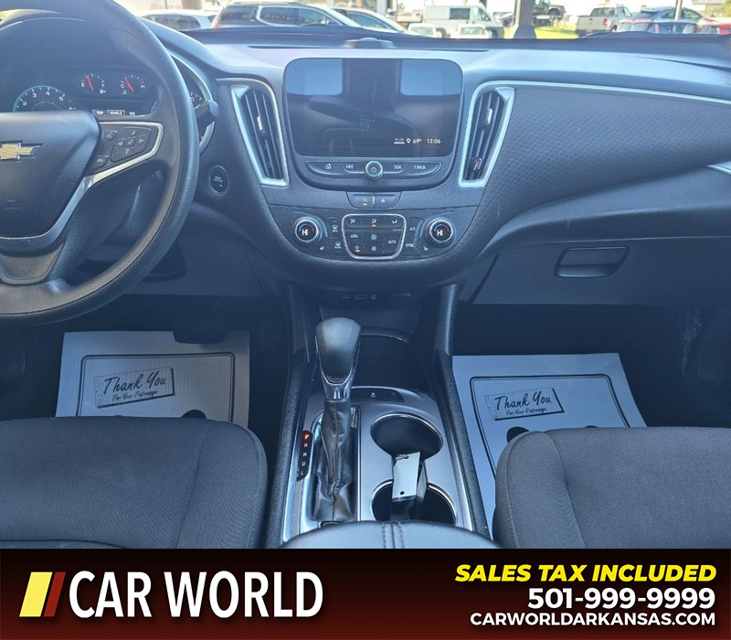 Chevrolet Malibu Vehicle Full-screen Gallery Image 18