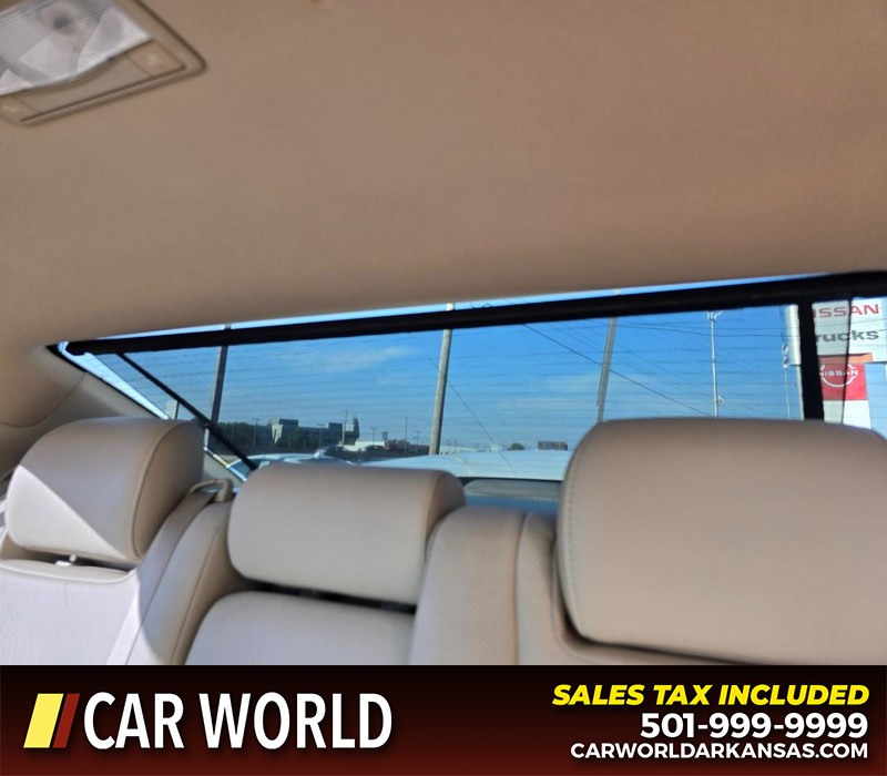 Toyota Avalon Vehicle Full-screen Gallery Image 11