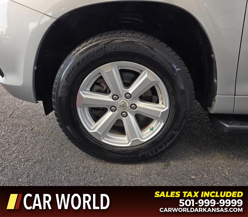 Toyota Highlander Vehicle Full-screen Gallery Image 6