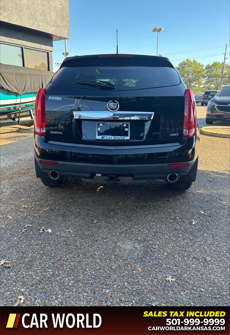 Cadillac SRX Vehicle Full-screen Gallery Image 4