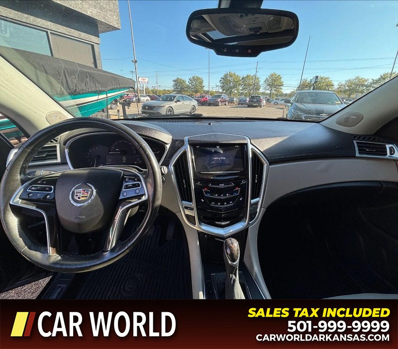 Cadillac SRX Vehicle Full-screen Gallery Image 16