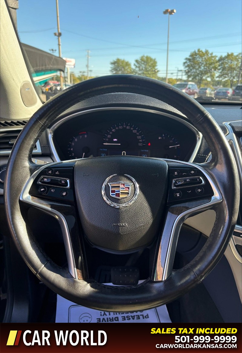 Cadillac SRX Vehicle Full-screen Gallery Image 19