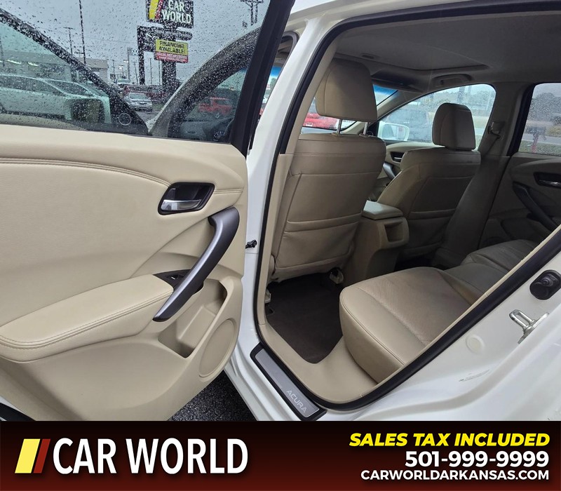 Acura RDX Vehicle Full-screen Gallery Image 9