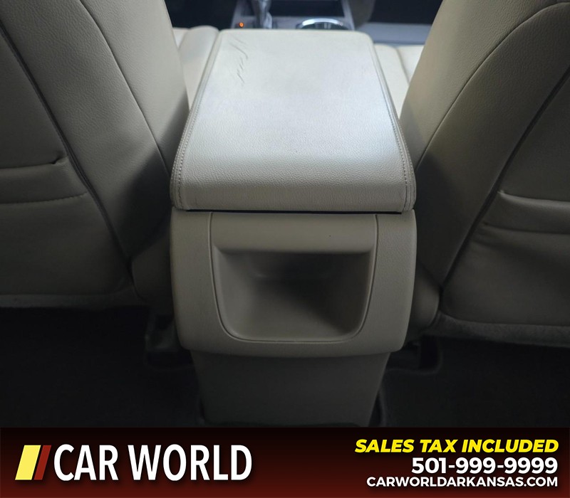 Acura RDX Vehicle Full-screen Gallery Image 20