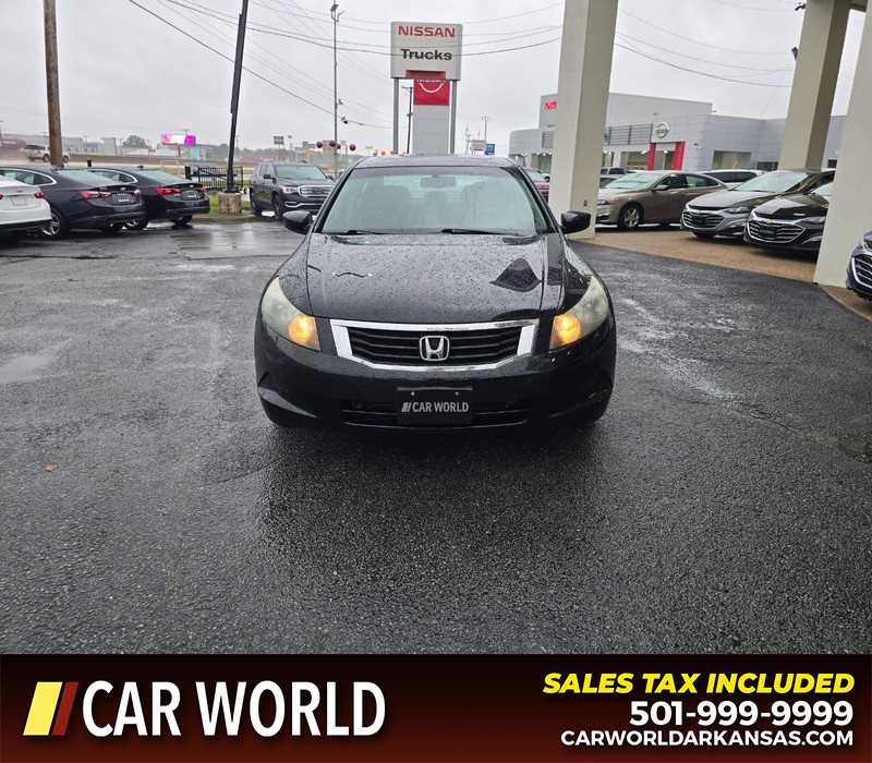 Honda Accord Sedan Vehicle Full-screen Gallery Image 2