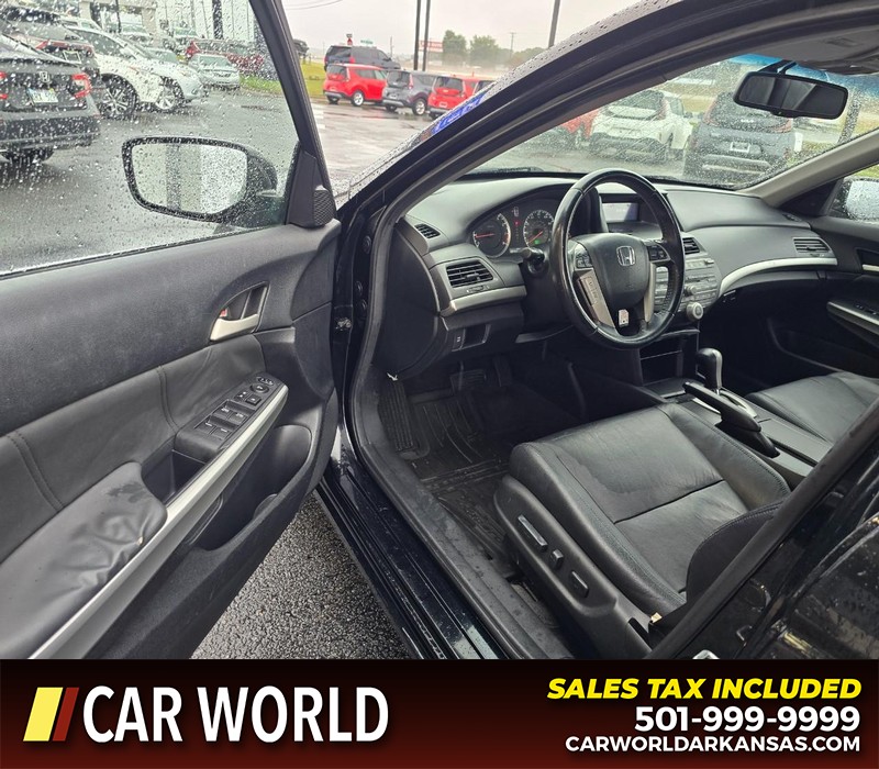 Honda Accord Sedan Vehicle Full-screen Gallery Image 7