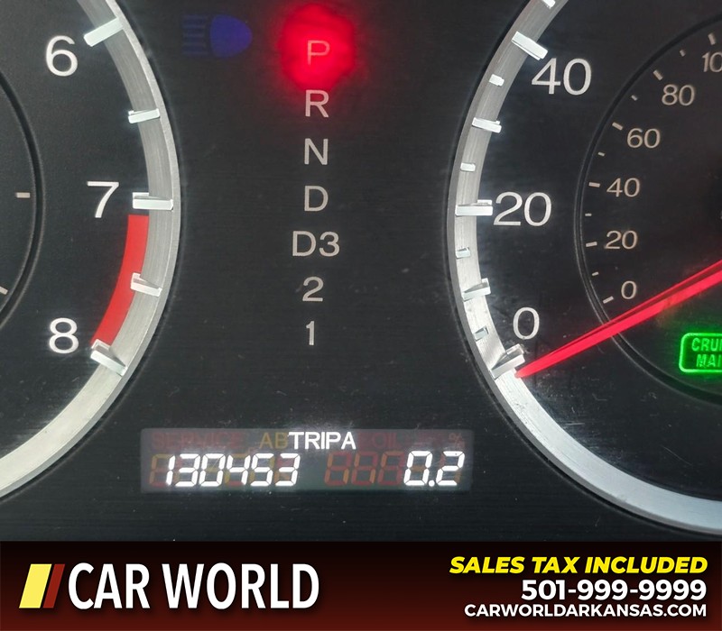 Honda Accord Sedan Vehicle Full-screen Gallery Image 15