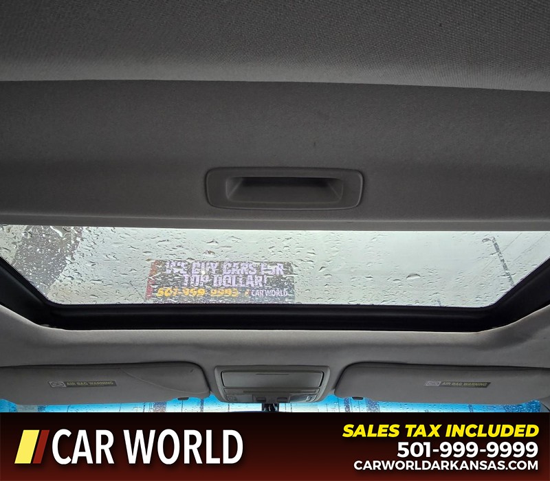 Honda Accord Sedan Vehicle Full-screen Gallery Image 18