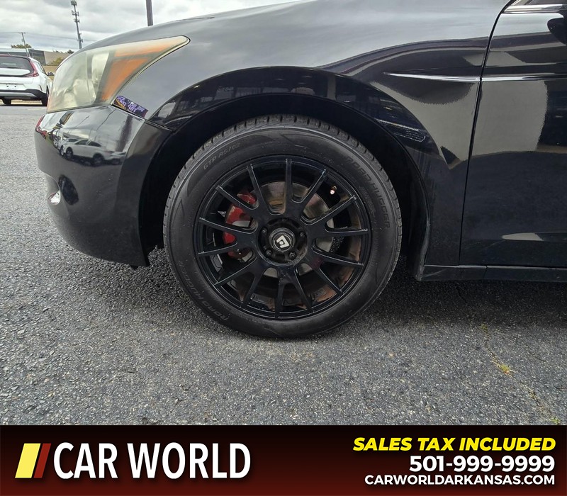 Honda Accord Sedan Vehicle Full-screen Gallery Image 6