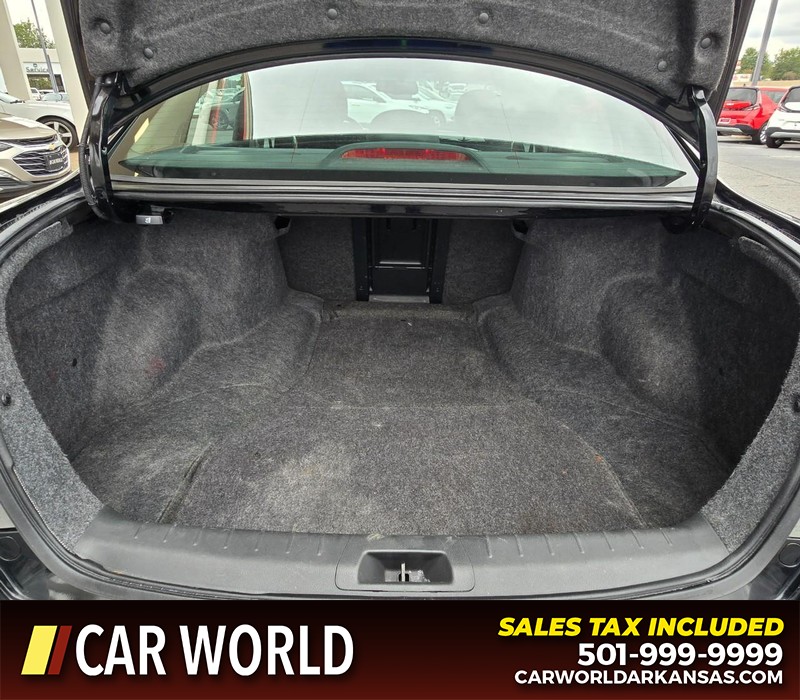 Honda Accord Sedan Vehicle Full-screen Gallery Image 13