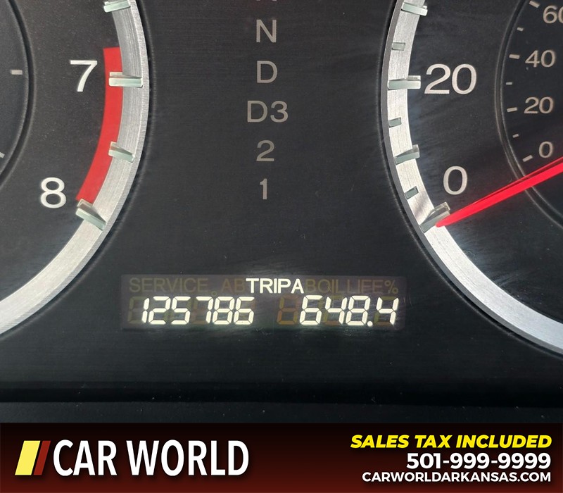 Honda Accord Sedan Vehicle Full-screen Gallery Image 16