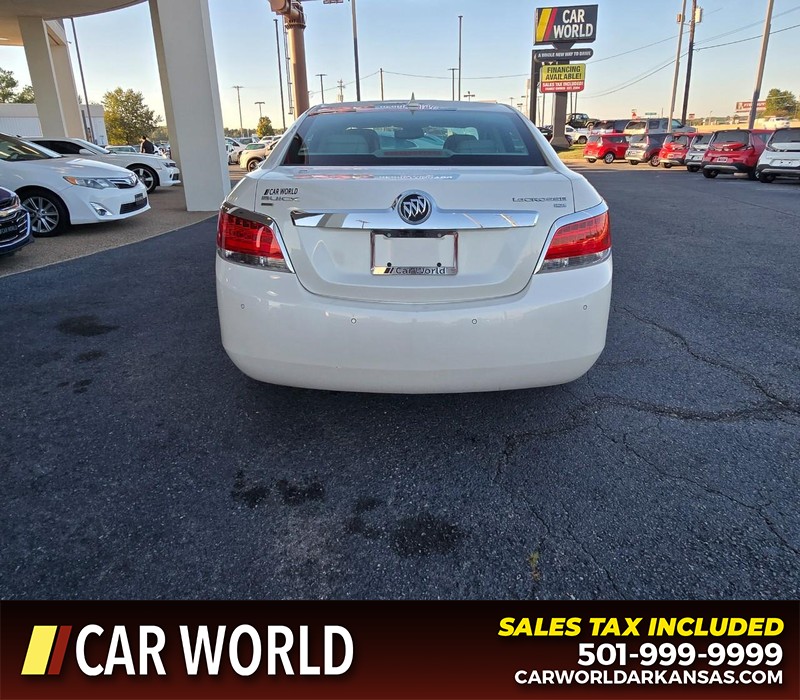 Buick LaCrosse Vehicle Full-screen Gallery Image 5