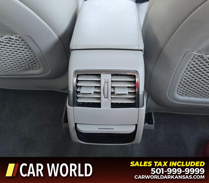 Buick LaCrosse Vehicle Full-screen Gallery Image 20