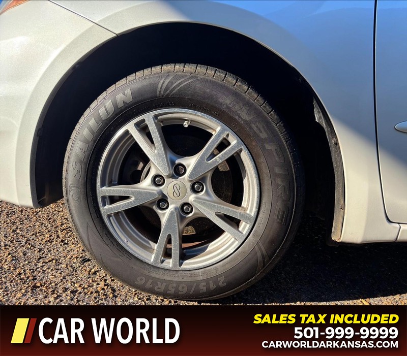 Toyota Sienna Vehicle Full-screen Gallery Image 11