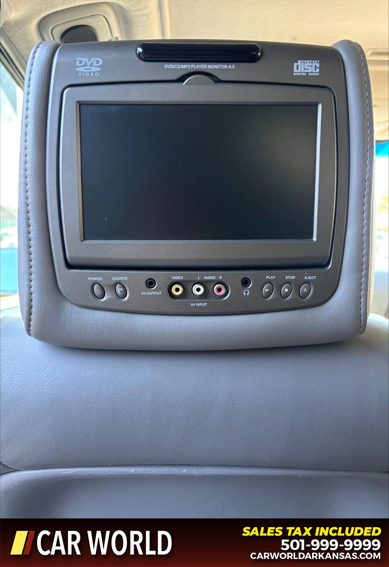 Toyota Sienna Vehicle Full-screen Gallery Image 17