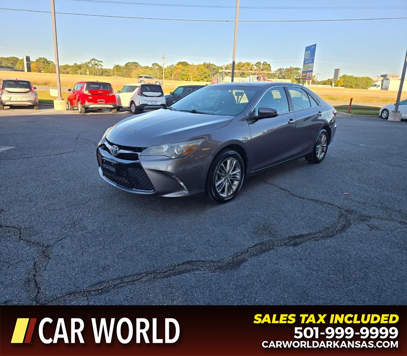 Toyota Camry Vehicle Full-screen Gallery Image 3