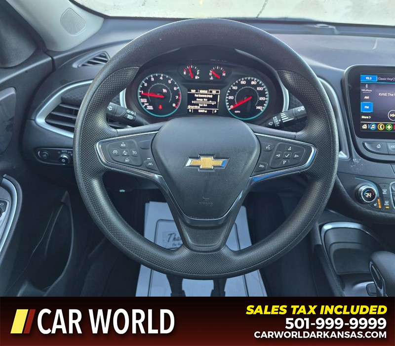 Chevrolet Malibu Vehicle Full-screen Gallery Image 15