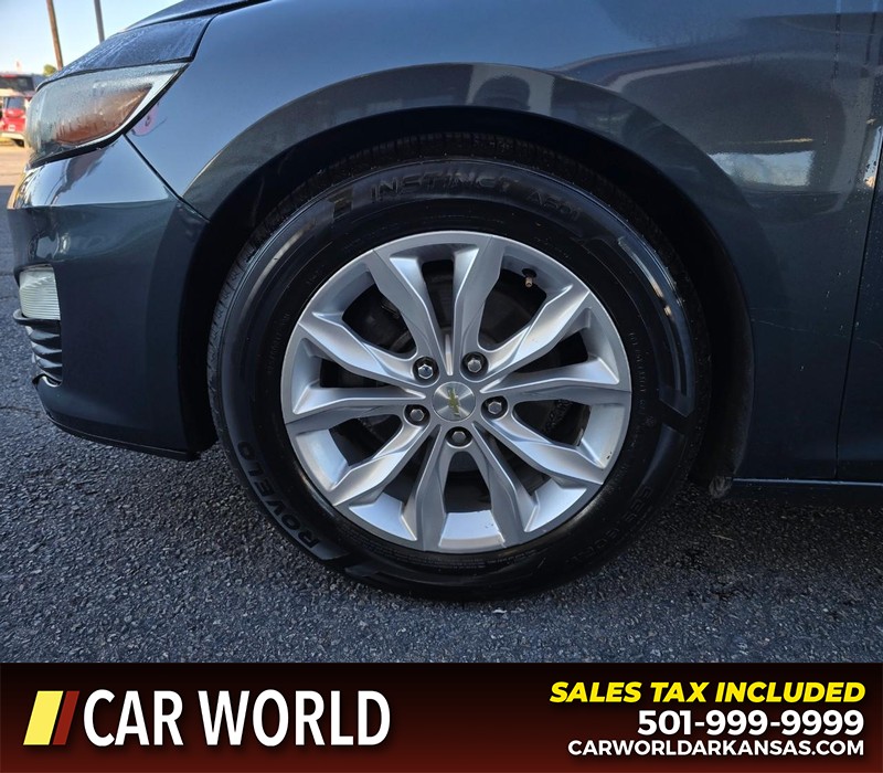 Chevrolet Malibu Vehicle Full-screen Gallery Image 6