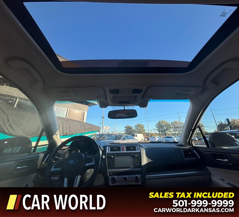 Subaru Outback Vehicle Full-screen Gallery Image 11