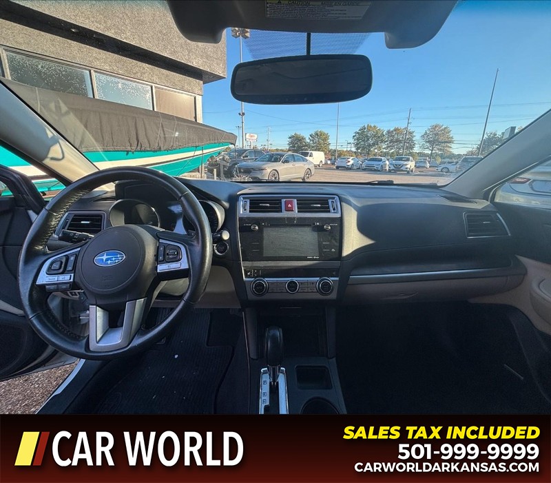 Subaru Outback Vehicle Full-screen Gallery Image 16