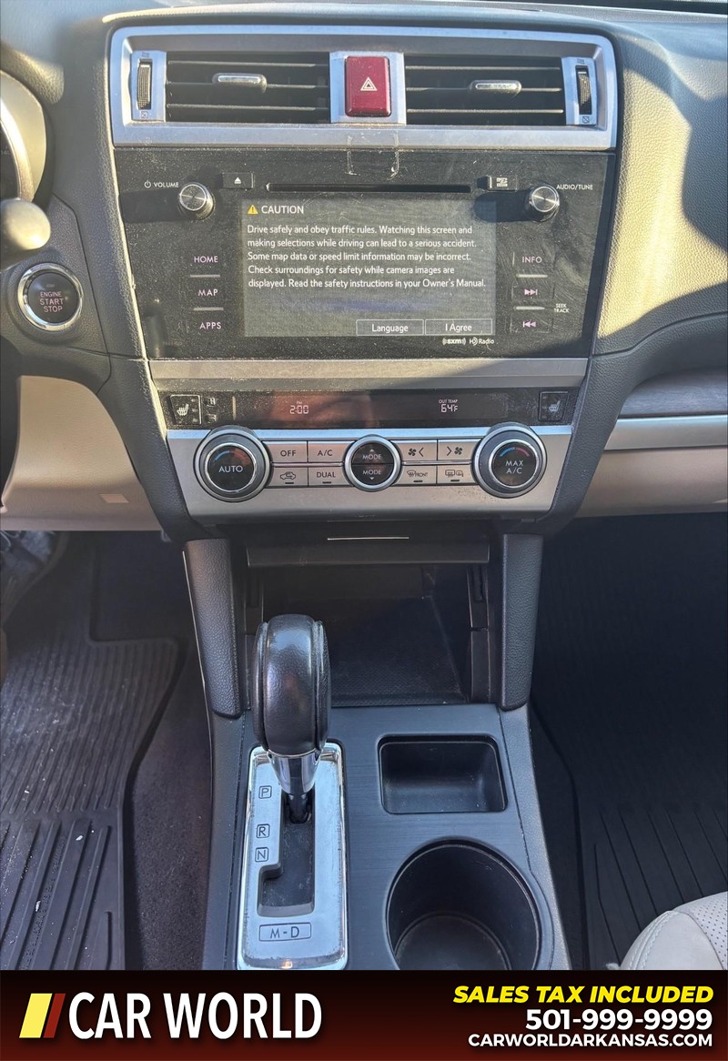 Subaru Outback Vehicle Full-screen Gallery Image 17