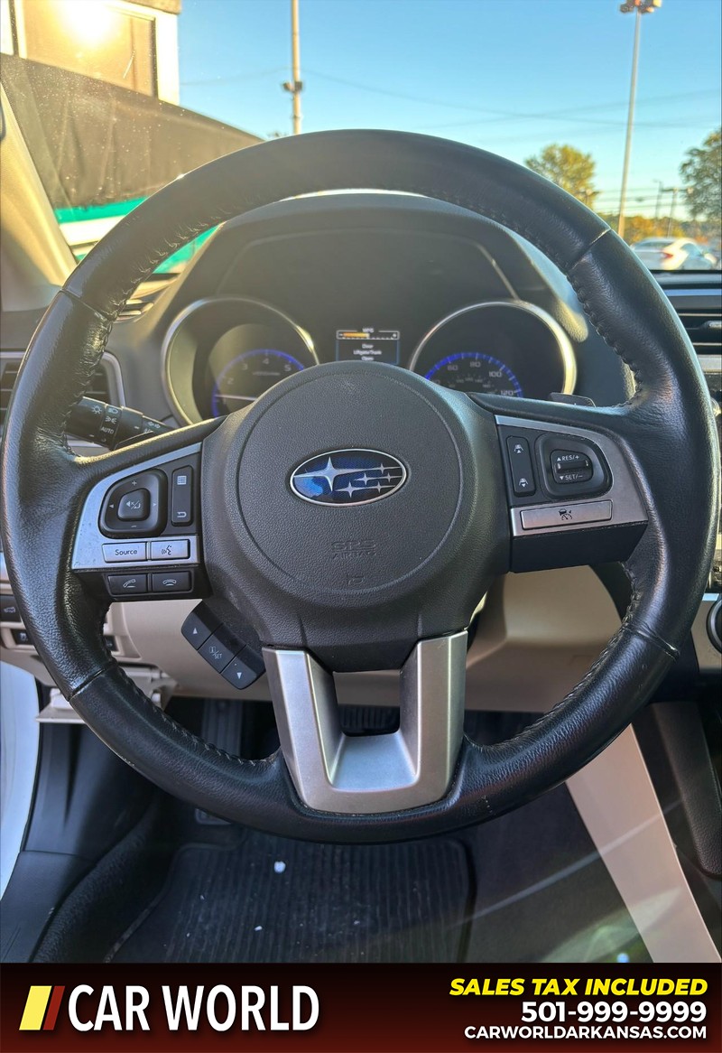 Subaru Outback Vehicle Full-screen Gallery Image 19