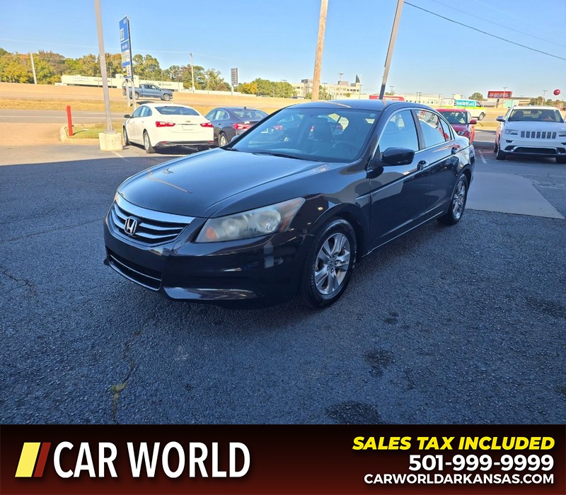 Honda Accord Sedan Vehicle Full-screen Gallery Image 3