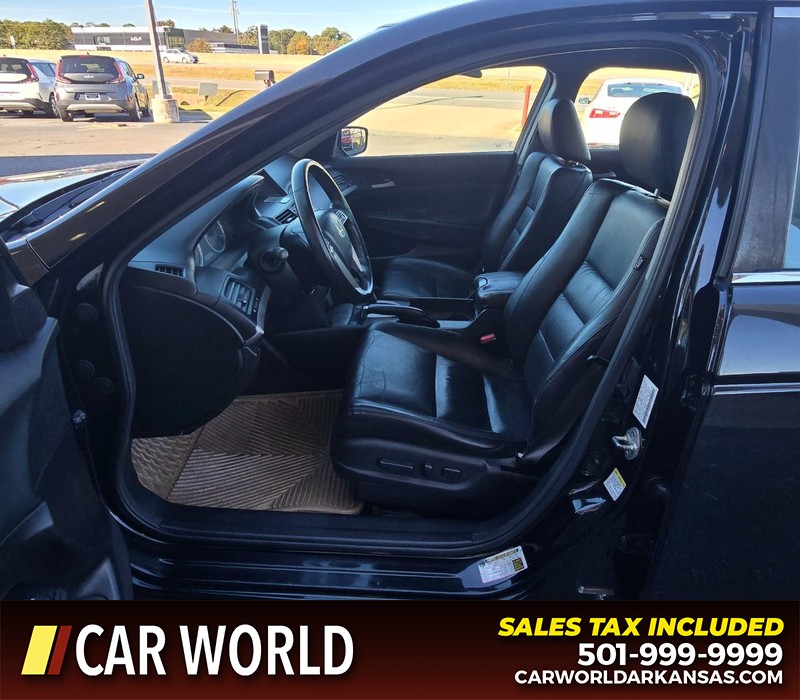 Honda Accord Sedan Vehicle Full-screen Gallery Image 8