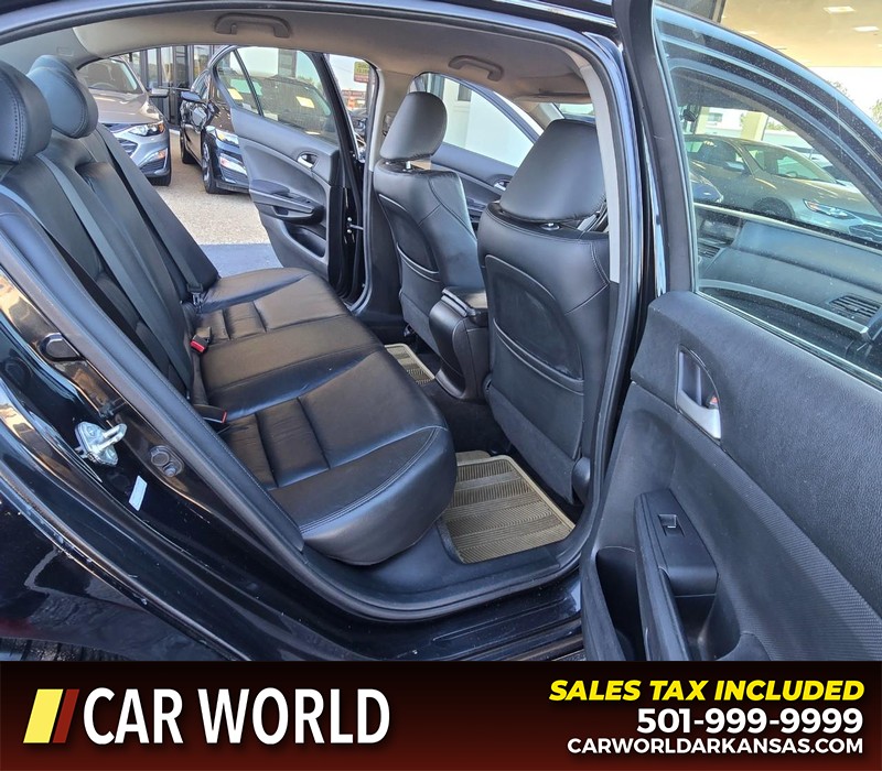 Honda Accord Sedan Vehicle Full-screen Gallery Image 12