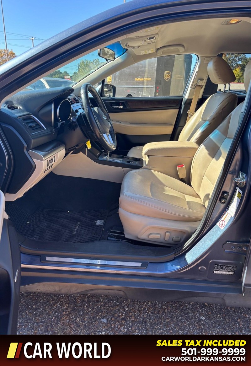 Subaru Outback Vehicle Full-screen Gallery Image 12